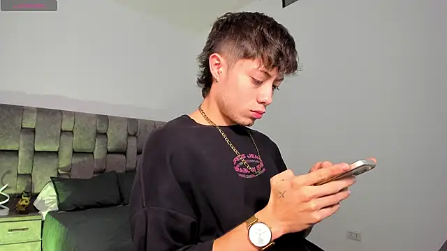 Snapshot of MarcusCollinss_ chatting on December 21, 2024, 12:16 pm MarcusCollinss online show from December 21, 2024, 12:16 pm