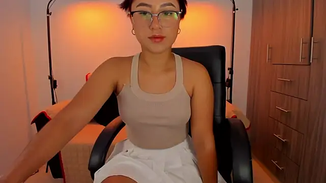 cloy baby   online show from November 12, 2025, 10:26 am