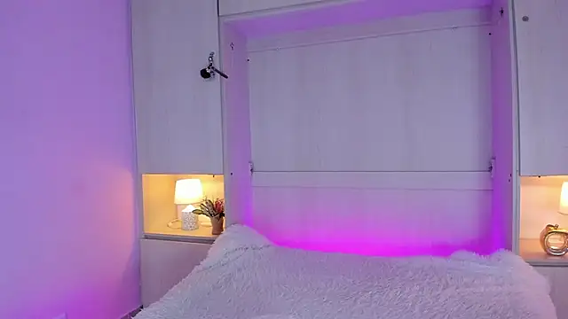 valerymeyerr online show from December 2, 2025, 4:29 am