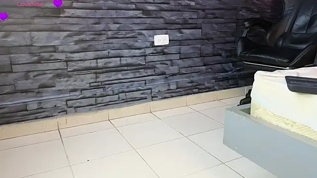 Snapshot of Lilith_Zen chatting on February 17, 2025, 11:02 am Lilith Zen online show from February 17, 2025, 11:02 am