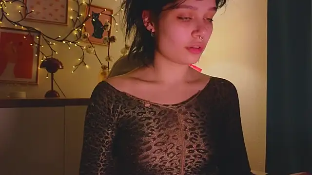 Snapshot of ari_rari chatting on February 1, 2025, 10:02 pm ari rari online show from February 1, 2025, 10:02 pm