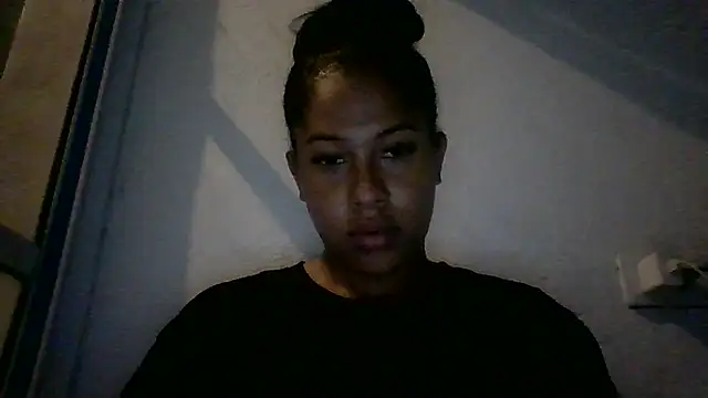 Kitra New online show from October 29, 2025, 6:37 am