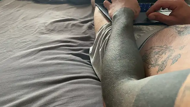 Snapshot of kameray12 chatting on March 2, 2025, 9:10 am kameray12 online show from March 2, 2025, 9:10 am