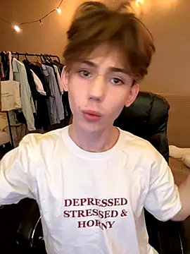 Ohnosashaa online show from November 8, 2025, 1:33 pm