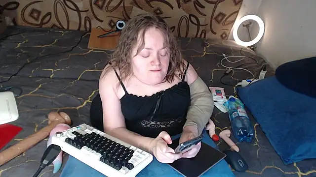 Snapshot of MiniNatalie chatting on February 22, 2025, 5:57 pm MiniNatalie online show from February 22, 2025, 5:57 pm