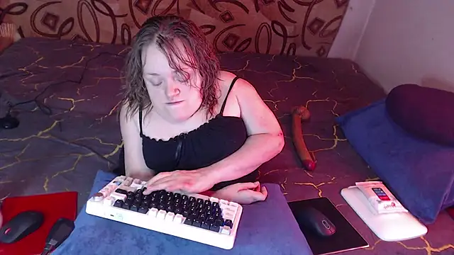 Snapshot of MiniNatalie chatting on February 24, 2025, 8:49 am MiniNatalie online show from February 24, 2025, 8:49 am