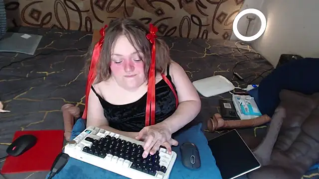 Snapshot of MiniNatalie chatting on March 8, 2025, 2:34 am MiniNatalie online show from March 8, 2025, 2:34 am