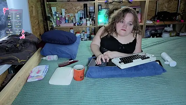 MiniNatalie online show from January 11, 2026, 9:03 am