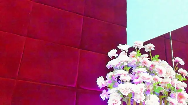 Alexxa online show from October 28, 2025, 6:43 pm