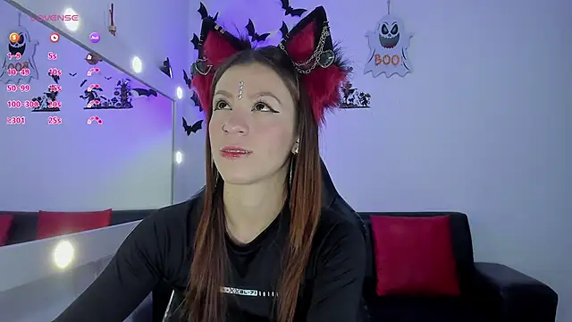 Snapshot of roxanne_jones1 chatting on October 17, 2025, 7:49 pm roxanne jones1 online show from October 17, 2025, 7:49 pm