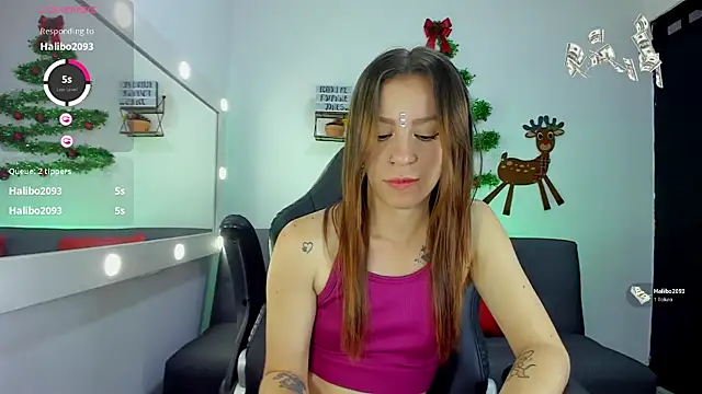 Snapshot of roxanne_jones1 chatting on December 15, 2025, 7:51 pm roxanne jones1 online show from December 15, 2025, 7:51 pm