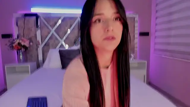 Snapshot of MadelineJones chatting on January 11, 2025, 9:25 pm MadelineJones online show from January 11, 2025, 9:25 pm