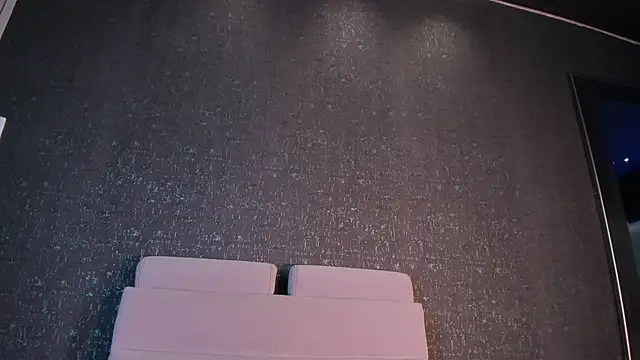 Snapshot of MadelineJones chatting on March 21, 2025, 8:29 pm MadelineJones online show from March 21, 2025, 8:29 pm