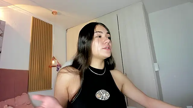 Snapshot of mia_nevaeh chatting on May 19, 2026, 3:29 pm mia nevaeh online show from May 19, 2026, 3:29 pm
