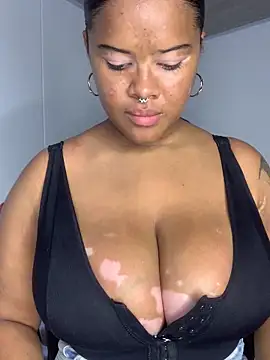 antonella 19x online show from December 23, 2024, 7:41 pm