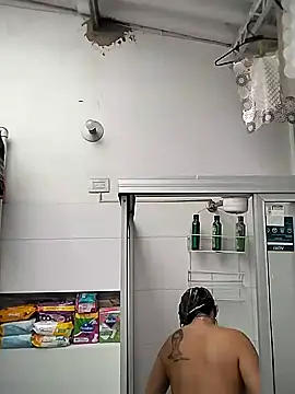 Snapshot of Corina_hot chatting on December 13, 2024, 7:21 pm Corina hot online show from December 13, 2024, 7:21 pm