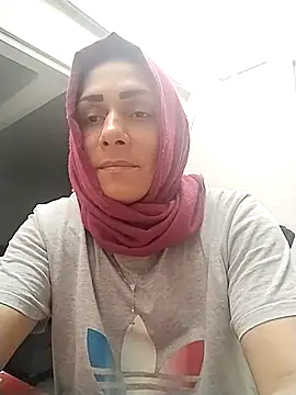 Snapshot of Corina_hot chatting on December 20, 2024, 8:01 pm Corina hot online show from December 20, 2024, 8:01 pm