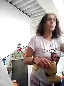 Snapshot of Corina_hot chatting on February 19, 2025, 6:32 pm Corina hot online show from February 19, 2025, 6:32 pm