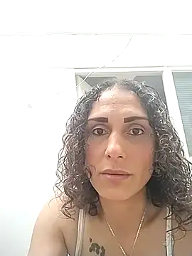 Snapshot of Corina_hot chatting on March 14, 2025, 8:38 pm Corina hot online show from March 14, 2025, 8:38 pm