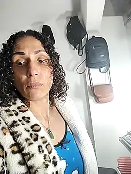 Snapshot of Corina_hot chatting on March 19, 2025, 11:47 pm Corina hot online show from March 19, 2025, 11:47 pm