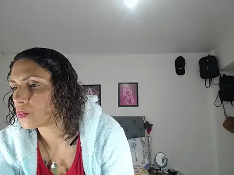 Snapshot of Corina_hot chatting on November 30, 2025, 6:34 pm Corina hot online show from November 30, 2025, 6:34 pm