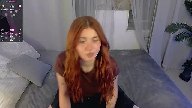 Snapshot of Freckle_Diyana chatting on November 8, 2025, 3:45 pm Freckle Diyana online show from November 8, 2025, 3:45 pm