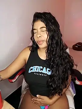 Snapshot of Fanny_Klean chatting on October 27, 2025, 5:00 am Fanny Klean online show from October 27, 2025, 5:00 am