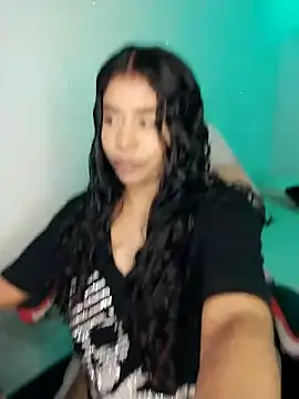 Snapshot of Fanny_Klean chatting on November 3, 2025, 5:20 am Fanny Klean online show from November 3, 2025, 5:20 am