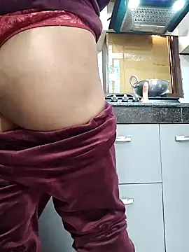 Manpreet kaur21 online show from December 3, 2024, 8:05 am