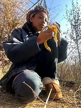 KimiAqua online show from November 20, 2025, 3:12 pm