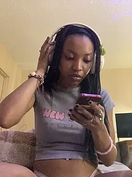 KimiAqua online show from December 14, 2025, 7:51 pm