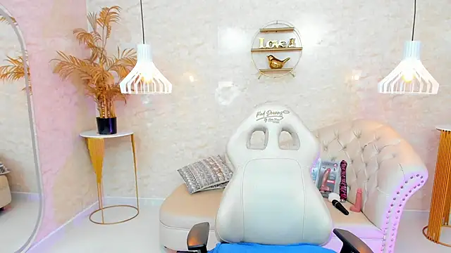 Snapshot of LYA_SWEETX chatting on November 17, 2025, 4:07 am LYA SWEETX online show from November 17, 2025, 4:07 am