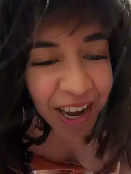 BitchyBratxxx online show from May 16, 2026, 7:34 pm