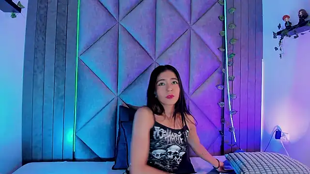 AmyPalmmer online show from December 16, 2025, 11:48 am