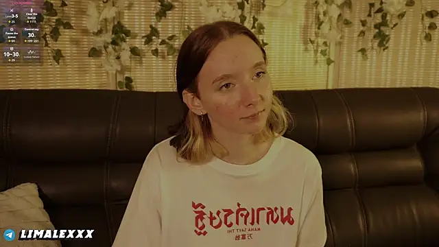 Snapshot of LimaLexxx chatting on November 4, 2025, 4:17 pm LimaLexxx online show from November 4, 2025, 4:17 pm