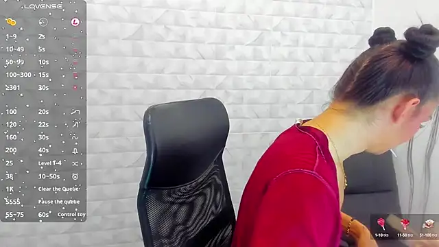 Mia thompson 19 online show from January 7, 2025, 7:17 pm