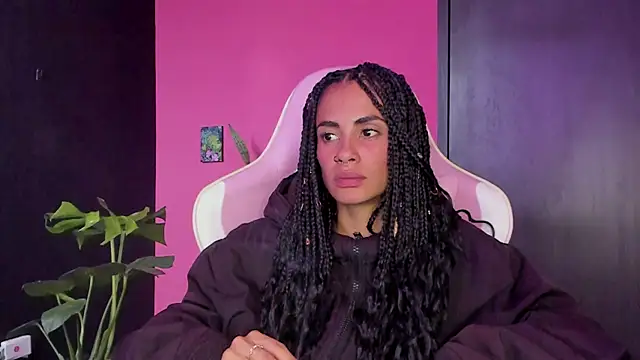 Juanadearco5 online show from December 6, 2024, 9:24 pm