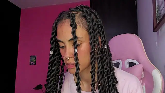 Juanadearco5 online show from January 3, 2025, 9:36 pm