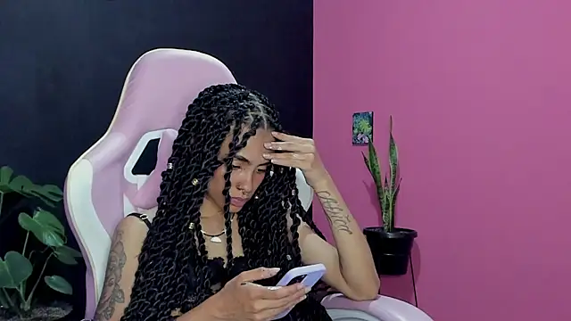 Juanadearco5 online show from January 16, 2025, 1:16 am