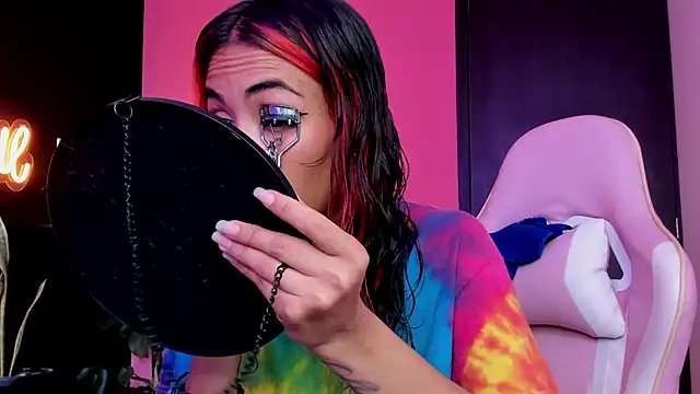 Juanadearco5 online show from September 15, 2025, 4:40 pm