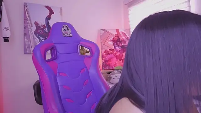 madelyn rose  online show from April 8, 2026, 6:08 pm