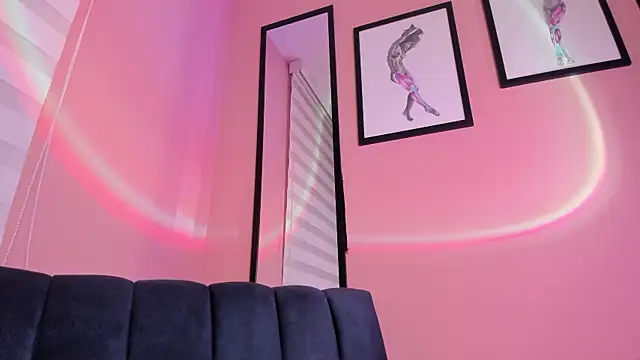 Snapshot of SensualJane2 chatting on October 24, 2025, 1:57 am SensualJane2 online show from October 24, 2025, 1:57 am