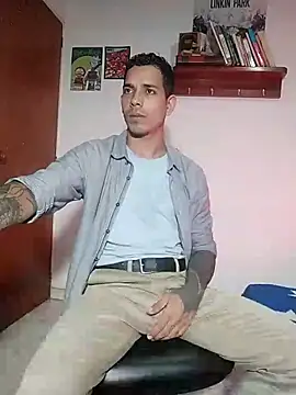 chero 95 online show from November 25, 2025, 10:21 pm