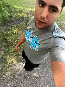 elwhite1996 online show from October 28, 2025, 6:32 pm