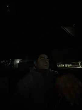 elwhite1996 online show from November 15, 2025, 3:04 am