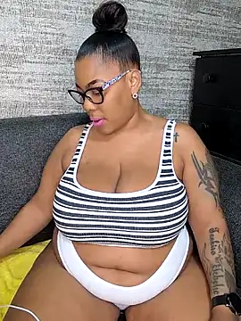 ExclusiveLeexx online show from October 11, 2025, 9:52 am