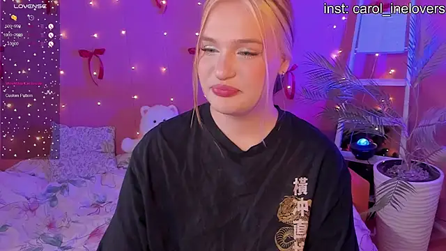 Snapshot of CarolineLovers chatting on January 15, 2026, 10:57 pm CarolineLovers online show from January 15, 2026, 10:57 pm