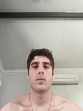 arenn1997 online show from May 12, 2026, 12:02 pm