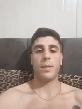 arenn1997 online show from May 16, 2026, 12:07 am