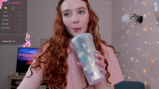 cinnabon girls online show from January 6, 2025, 3:29 pm